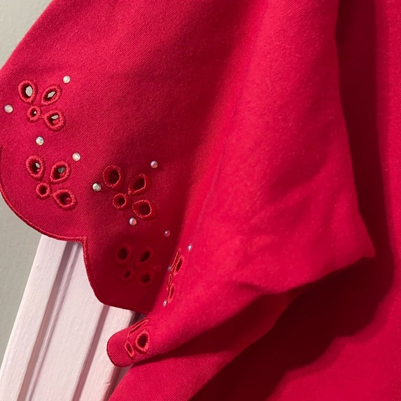 Elegant Red Eyelet Women's Top - Picture 5 of 8